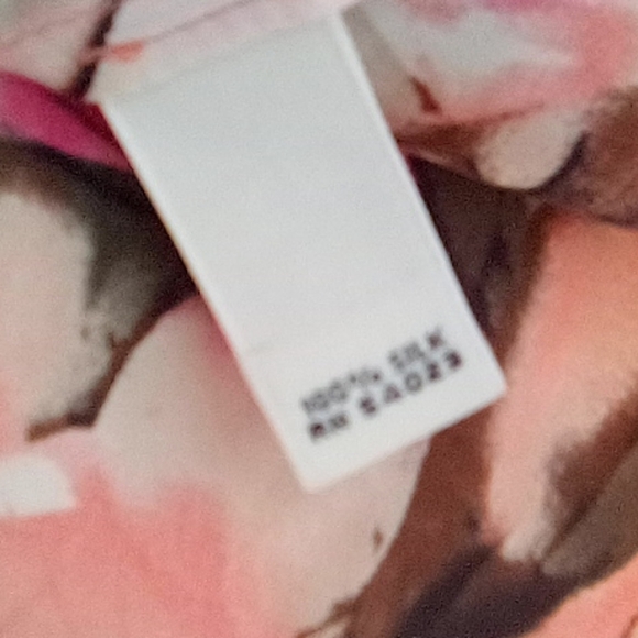 Banana Republic silk Coral and Floral Blouse - Picture 7 of 7